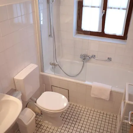 بيت ضيافة Seewirt Ecking 3*